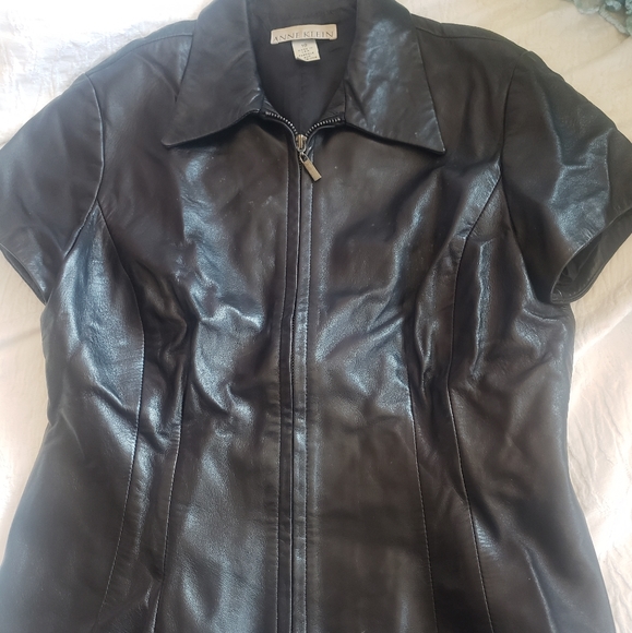Anne Klein 100% leather cap sleeve zip up - Picture 1 of 4